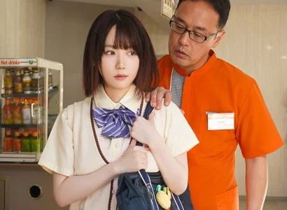 Anh quản lý xử lý em gái lấy trộm đồ trong cửa hàng